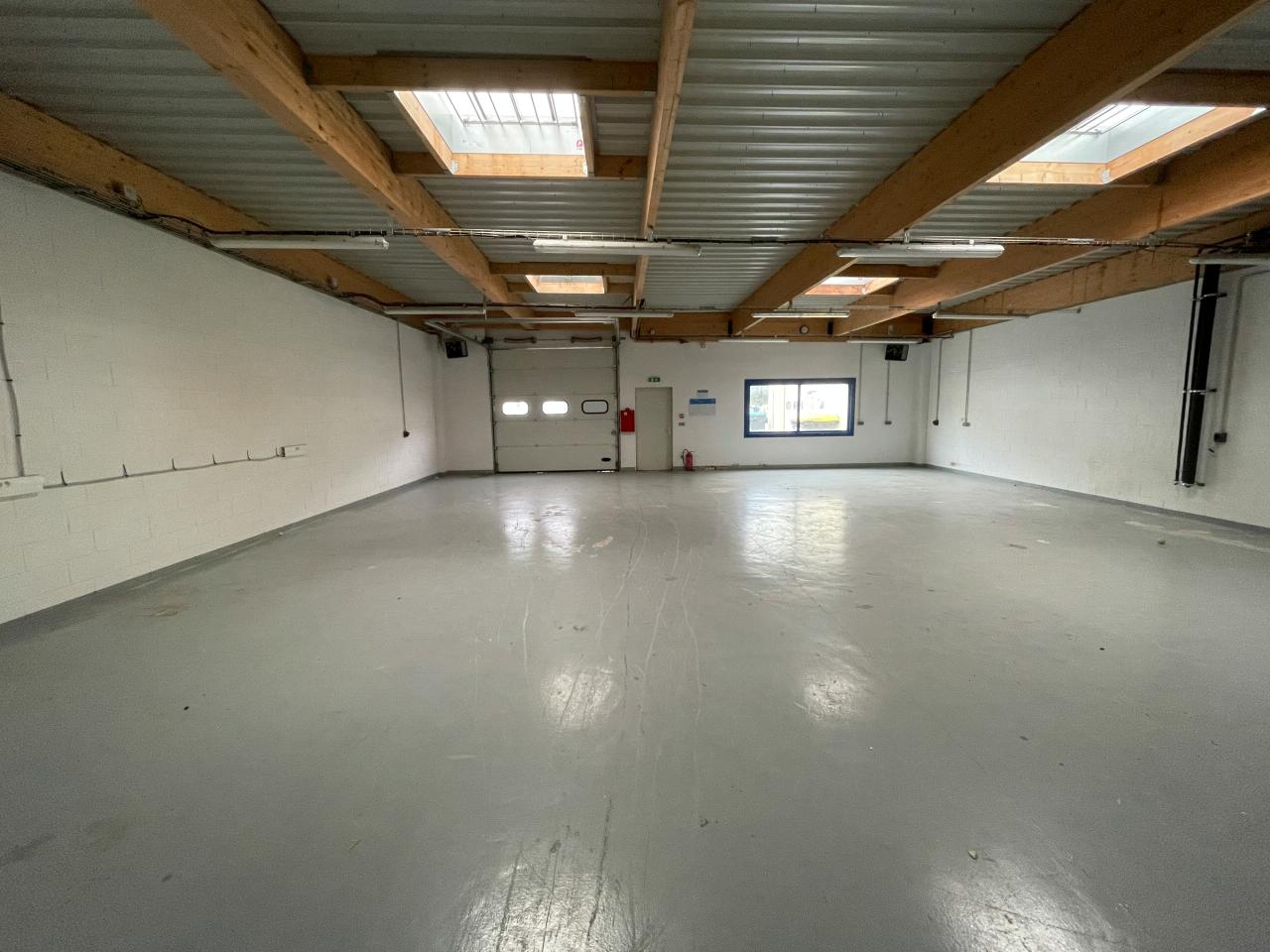 Local d'activité Croissy-Beaubourg 316m² Location local d'activité Croissy-Beaubourg Seine-et-Marne OLACT2423172 0
